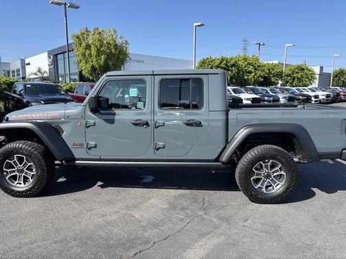2025 Jeep Gladiator Mojave