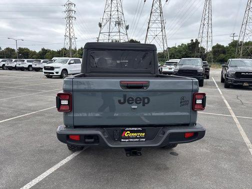 2025 Jeep Gladiator Willys