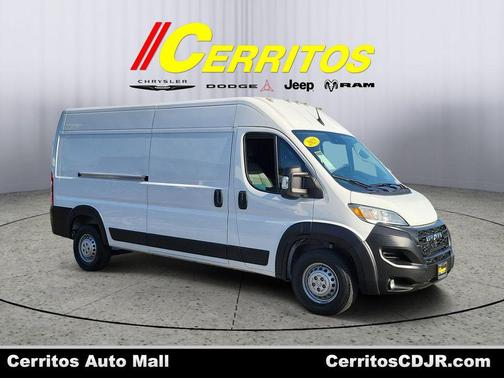 Bright White Clearcoat 2025 RAM ProMaster 2500 Tradesman
