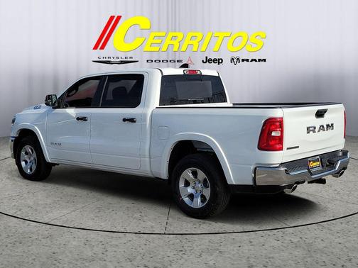 Bright White Clearcoat 2026 RAM 1500 Big Horn/Lone Star