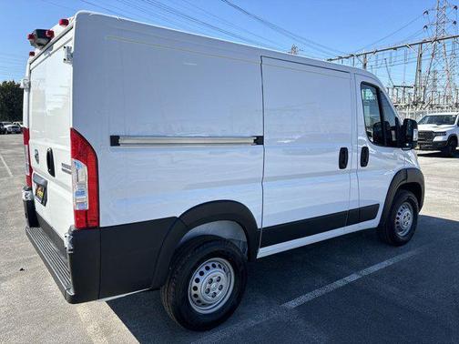 2025 RAM ProMaster 1500 Low Roof