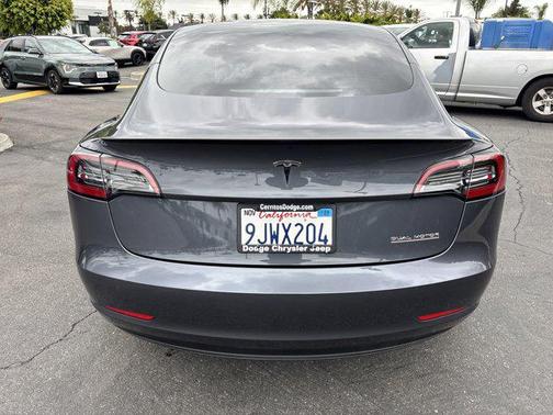 2023 Tesla Model 3 Performance