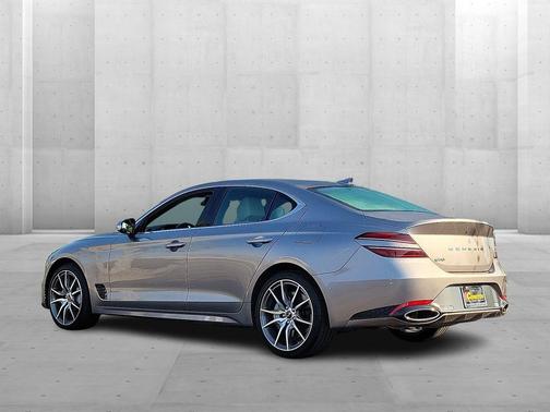 2024 Genesis G70 2.5T RWD