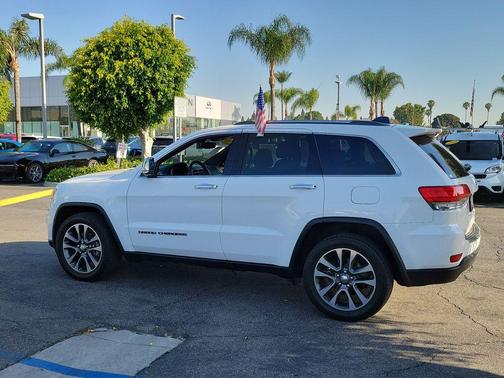 Bright White Clearcoat 2018 Jeep Grand Cherokee Limited