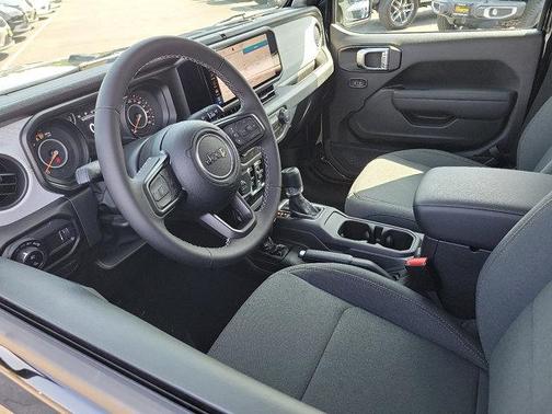 2025 Jeep Gladiator Sport S
