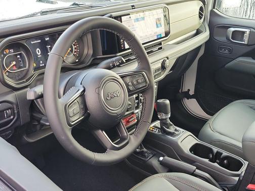 2026 Jeep Gladiator Mojave 4x4