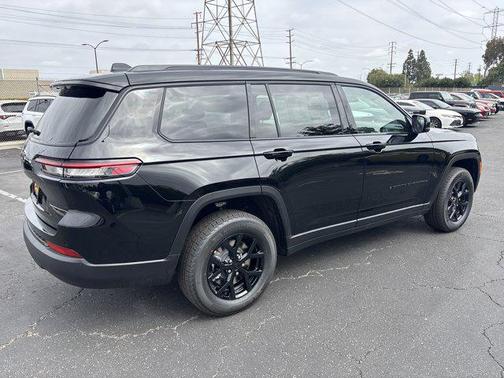 2025 Jeep Grand Cherokee L Altitude