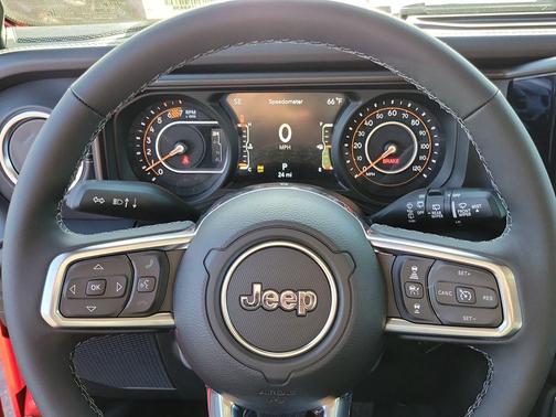 2026 Jeep Wrangler 4-Door Sahara 4x4