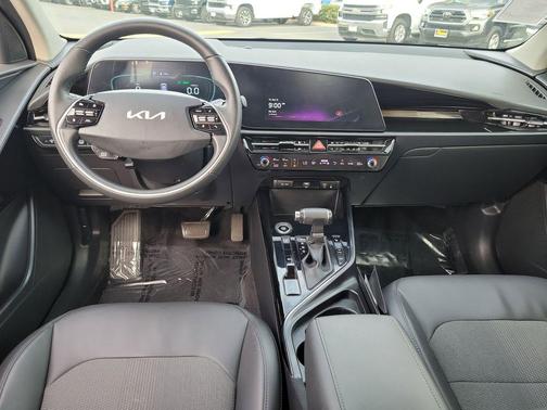 2023 Kia Niro EX