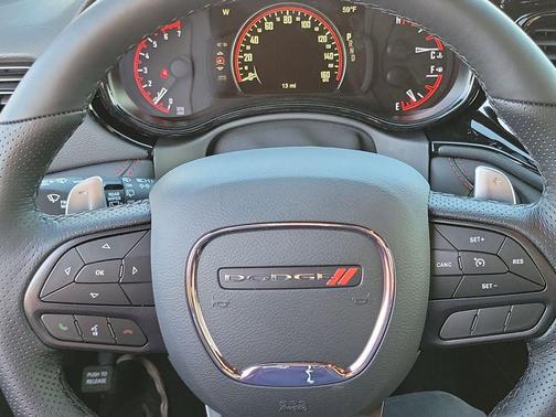 DB Black Clearcoat 2026 Dodge Durango GT HEMI V8 AWD