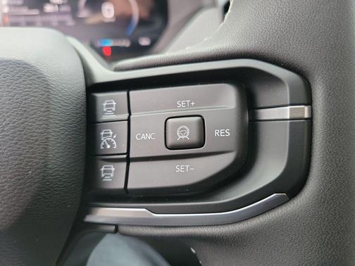 Red Hot Pearlcoat 2026 Jeep Cherokee Limited