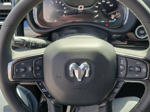 Diamond Black Crystal Pearlcoat 2026 RAM 1500 Rebel
