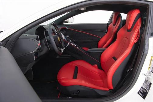 2023 Ferrari Roma .