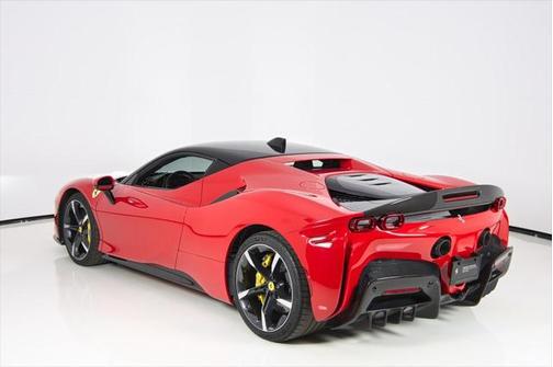 2021 Ferrari SF90 Stradale .