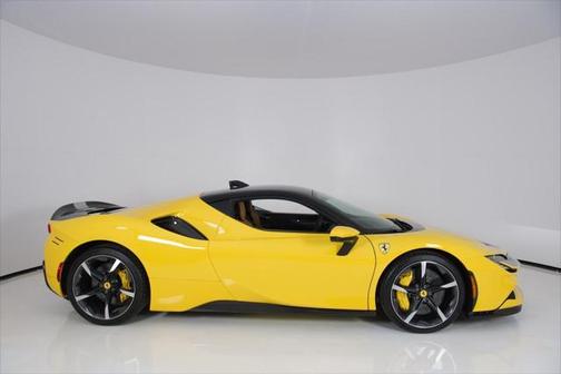 2021 Ferrari SF90 Stradale .