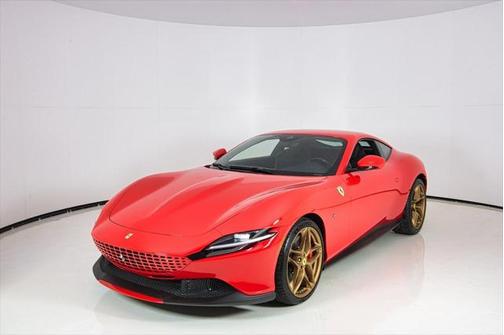 2022 Ferrari Roma .