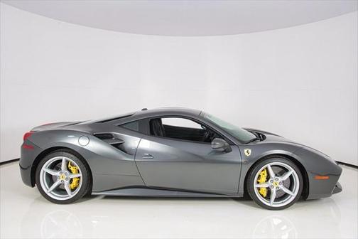 2018 Ferrari 488 GTB .