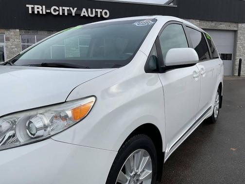 2013 Toyota Sienna XLE