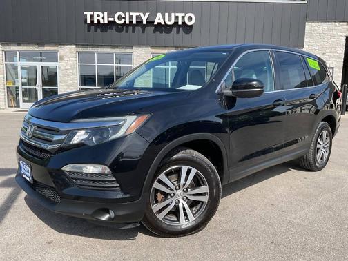 Crystal Black Pearl 2016 Honda Pilot EX