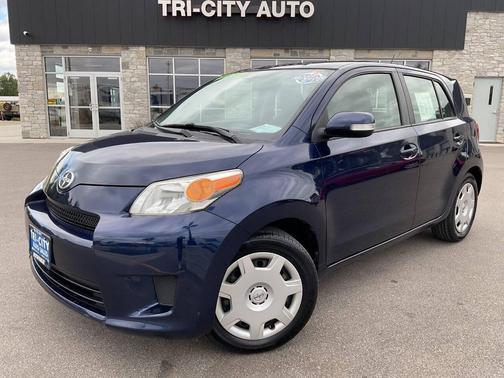 2010 Scion xD Base 4dr Hatchback 4A