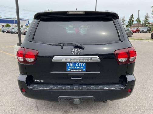 Midnight Black Metallic 2018 Toyota Sequoia Platinum