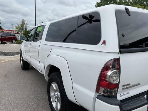 Super White 2011 Toyota Tacoma PreRunner