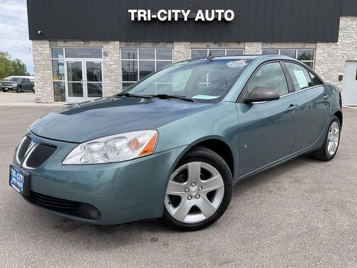 Green 2009 Pontiac G6 SE
