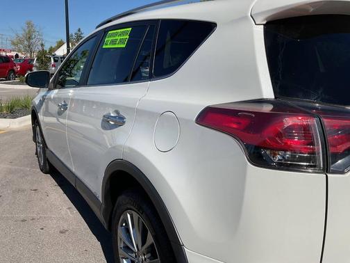 2017 Toyota RAV4 Hybrid Limited