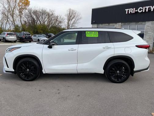 2023 Toyota Highlander XSE