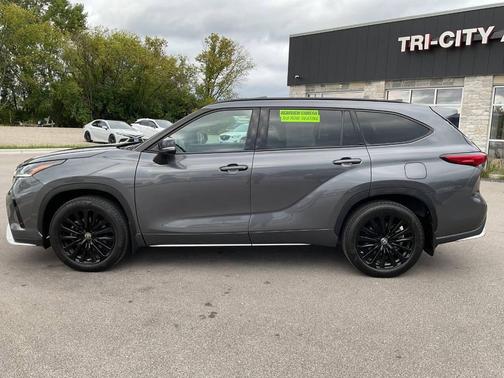 2023 Toyota Highlander XSE