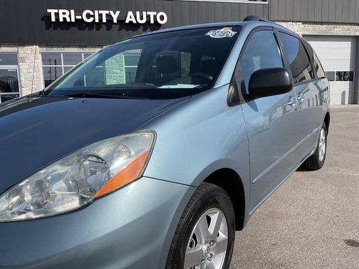 2006 Toyota Sienna LE