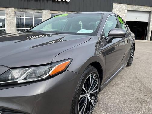 Predawn Gray Mica 2018 Toyota Camry SE