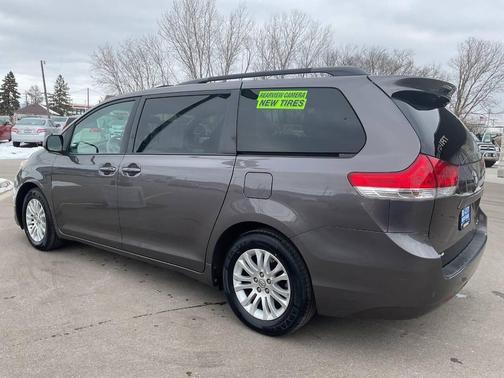 2012 Toyota Sienna XLE