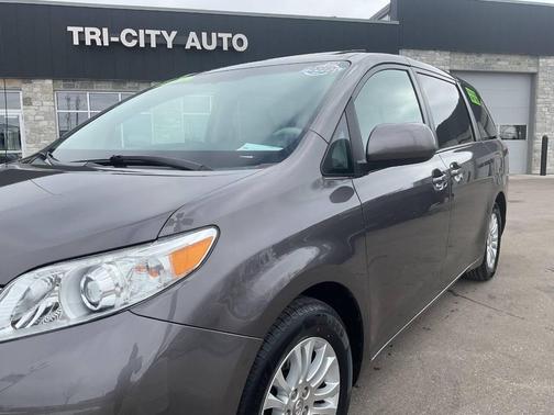 2012 Toyota Sienna XLE