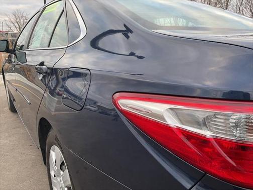2017 Toyota Camry Hybrid SE