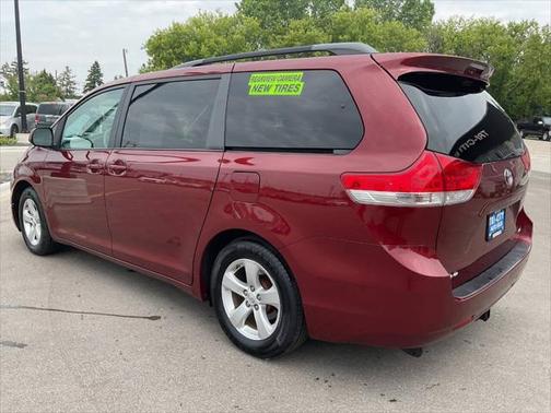 2014 Toyota Sienna LE