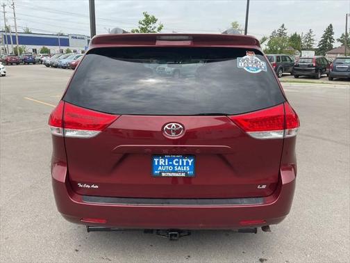 2014 Toyota Sienna LE