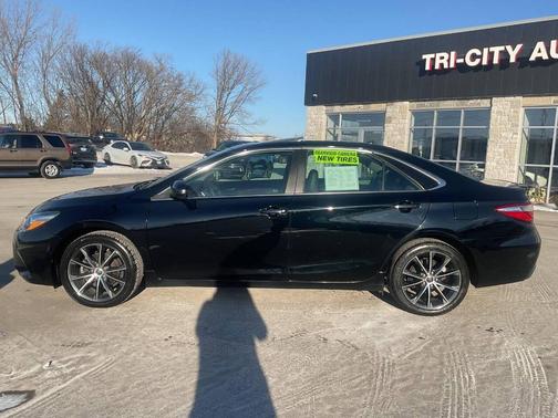 2016 Toyota Camry XSE