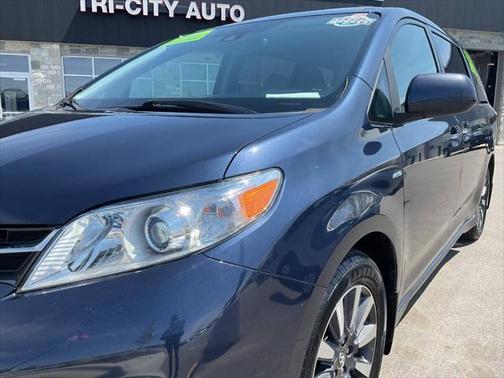 2019 Toyota Sienna XLE
