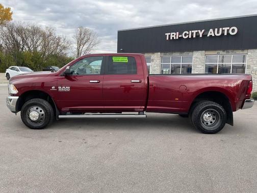 2018 RAM 3500 SLT Crew Cab 4x4 8' Box
