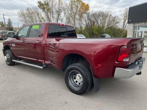 2018 RAM 3500 SLT Crew Cab 4x4 8' Box