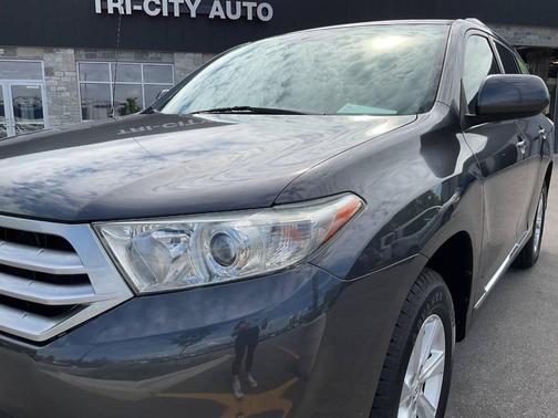 2012 Toyota Highlander SE