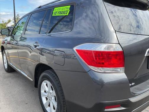 2012 Toyota Highlander SE