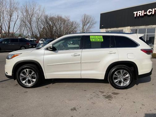 Blizzard Pearl 2015 Toyota Highlander XLE