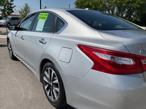 2017 Nissan Altima 2.5 SV