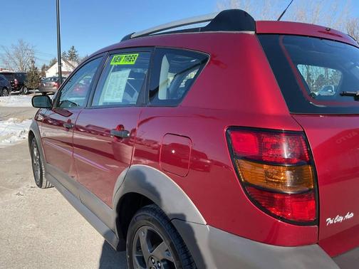 2008 Pontiac Vibe Base