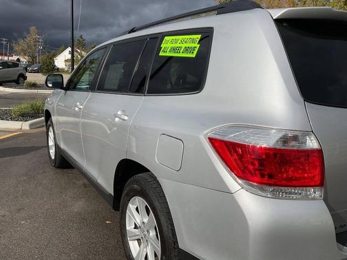 2012 Toyota Highlander SE