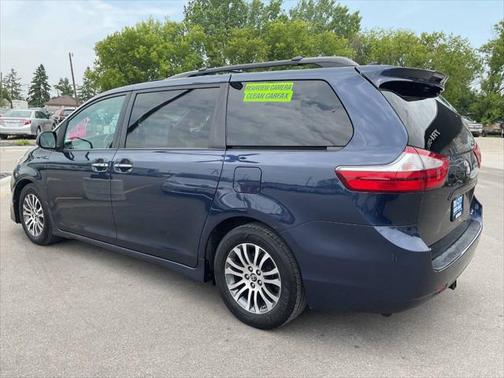 2018 Toyota Sienna XLE