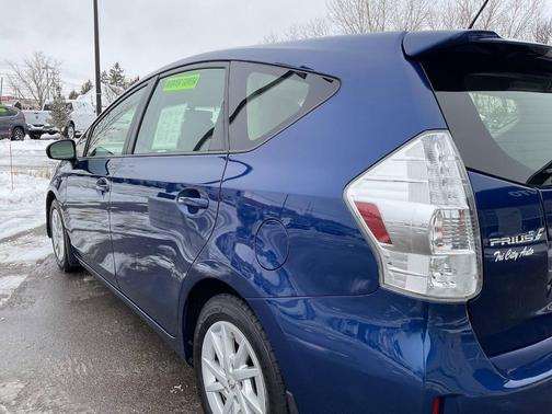 2012 Toyota Prius v Three