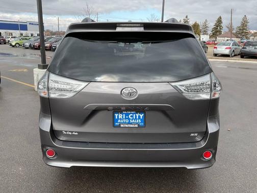 2016 Toyota Sienna SE